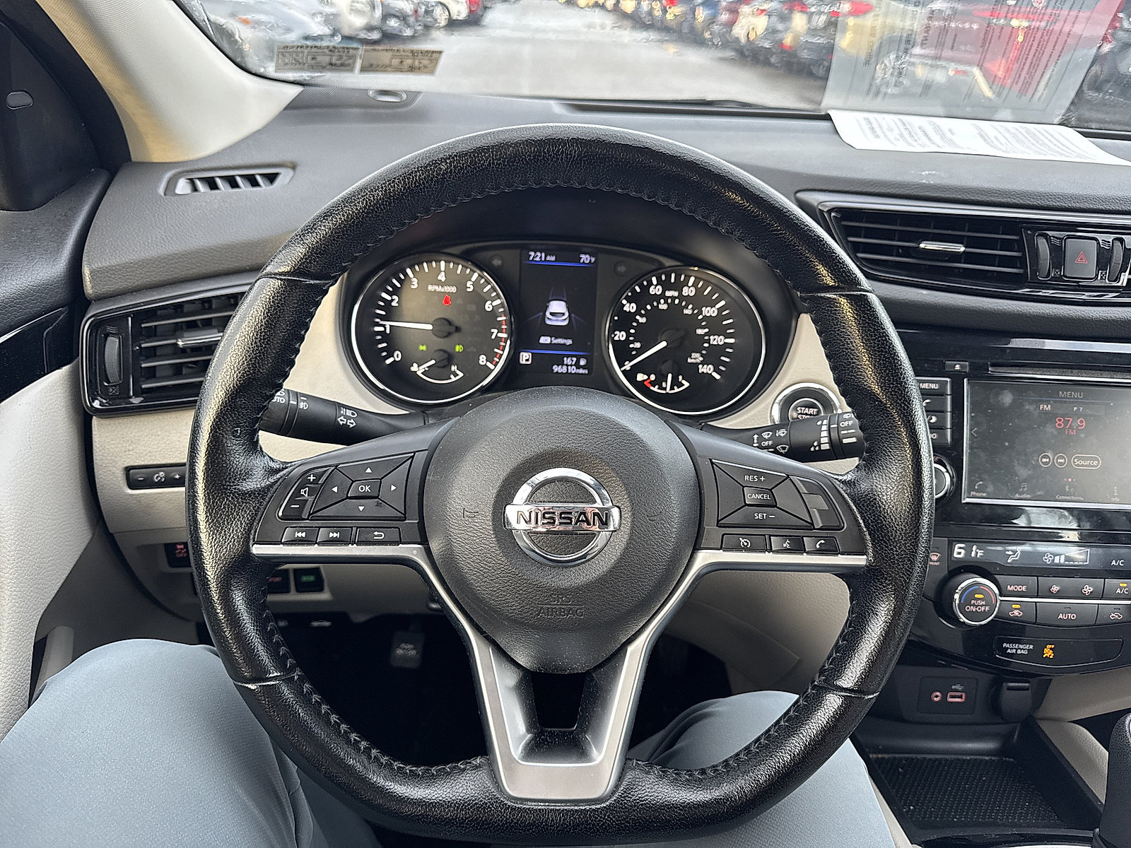 Used 2021 Nissan Rogue Sport SV AWD/4WD image 14