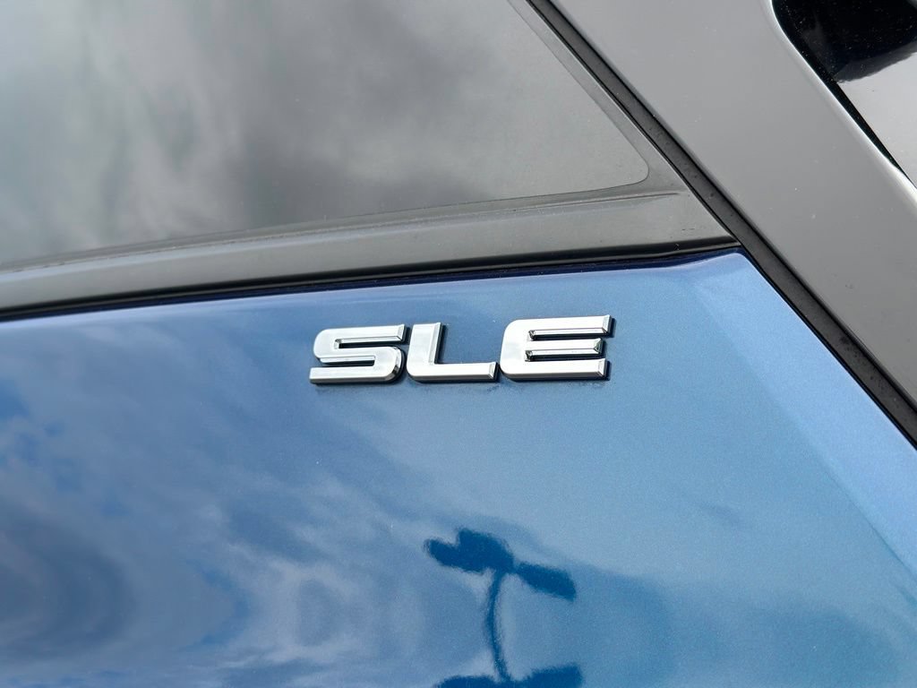 Certified 2020 GMC Terrain SLE w/ Driver Convenience Package AWD/4WD image 45