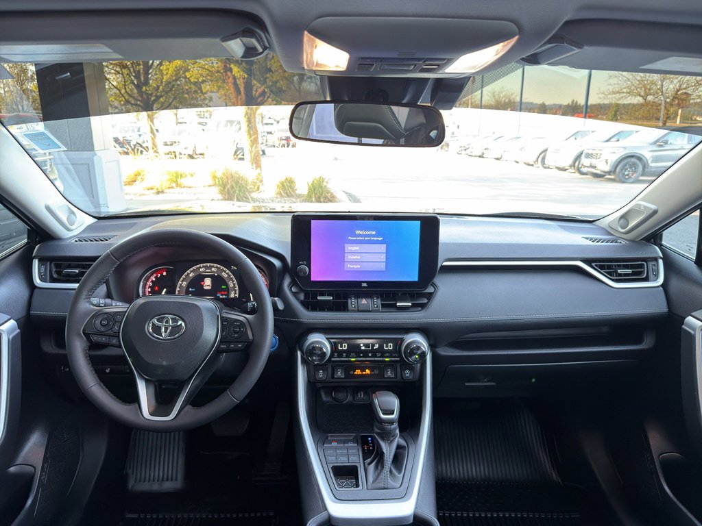 Used 2025 Toyota RAV4 XLE Premium w/ Weather Package AWD/4WD image 28