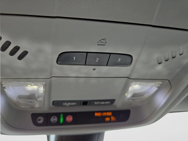 Used 2021 Chevrolet Blazer LT FWD image 29