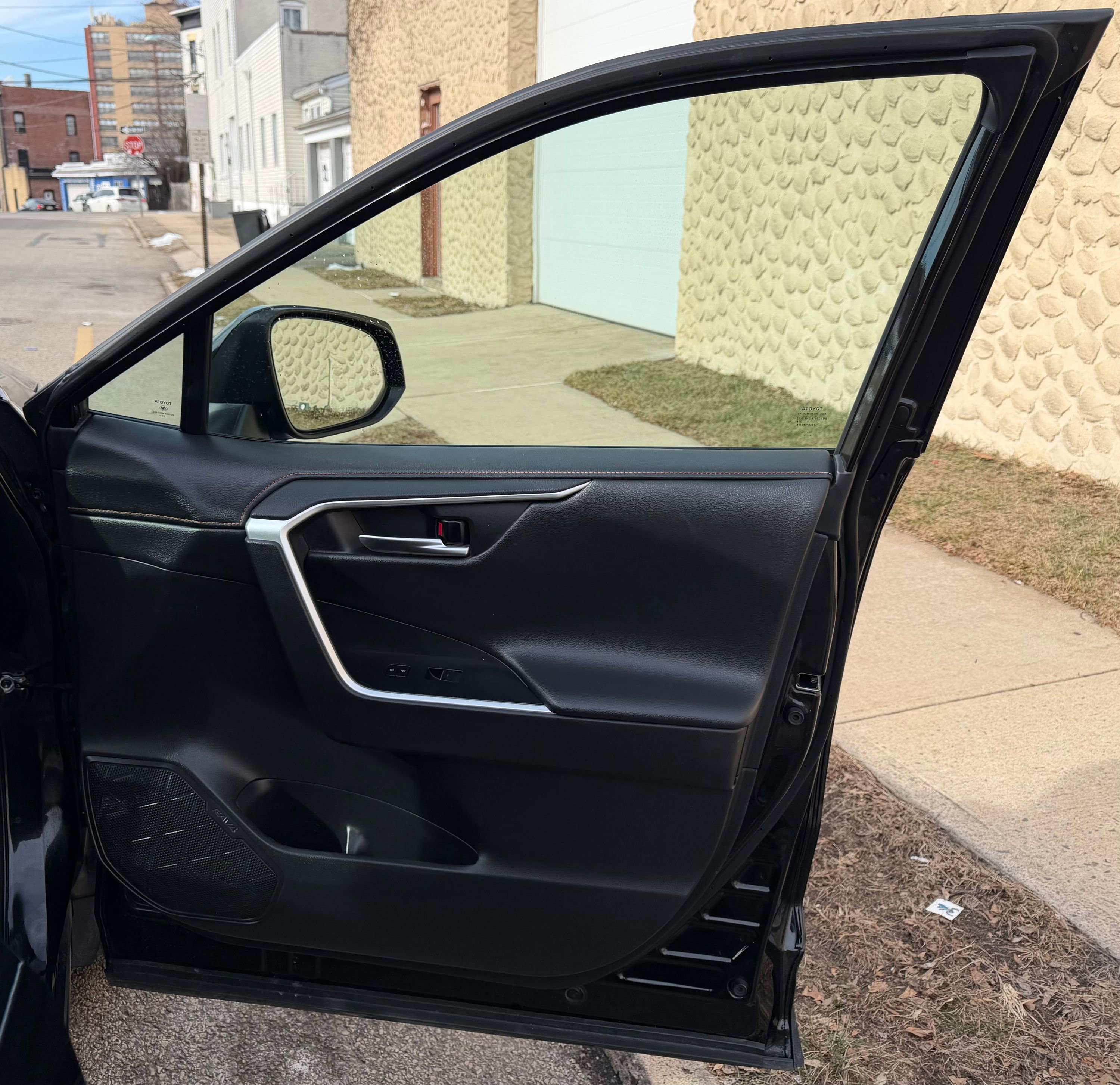 Used 2022 Toyota RAV4 Adventure image 29