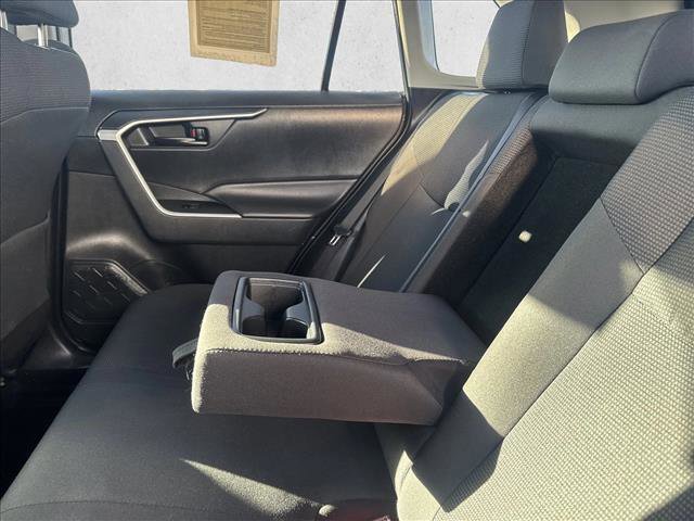 Used 2021 Toyota RAV4 LE image 18