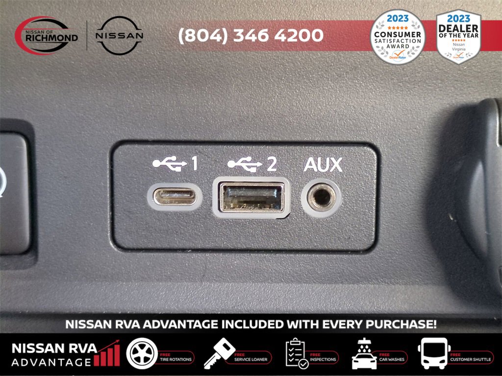 Used 2025 Nissan Sentra SR w/ SR Premium Package image 21