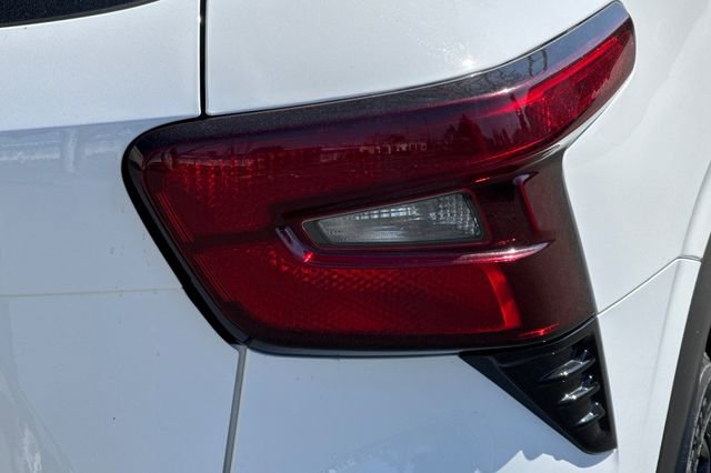Used 2025 Chevrolet Trax ACTIV w/ Sunroof Package FWD image 47