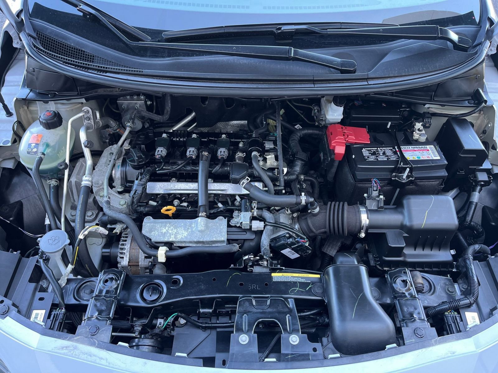 Used 2025 Nissan Versa SV image 28