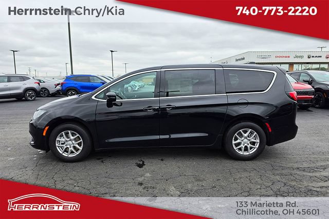 New 2026 Chrysler Voyager LX FWD image 4