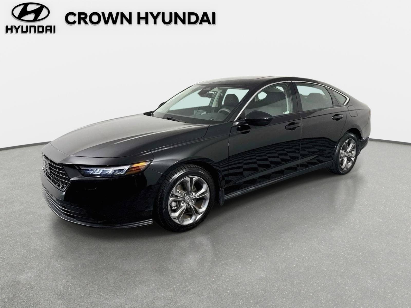 Used 2023 Honda Accord EX image 1
