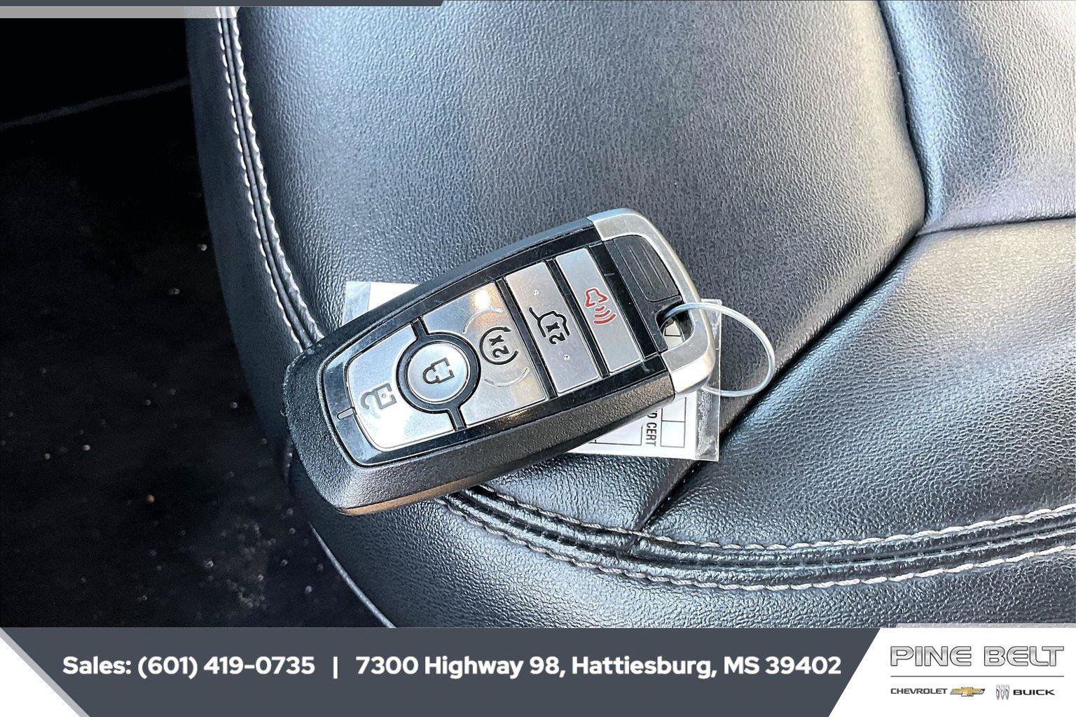 Used 2023 Ford Explorer XLT w/ Equipment Group 202A AWD/4WD image 9
