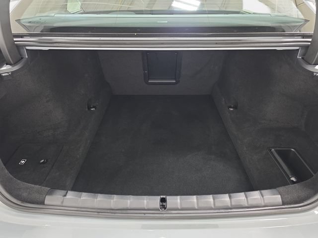 Used 2025 BMW 740i xDrive AWD/4WD image 30