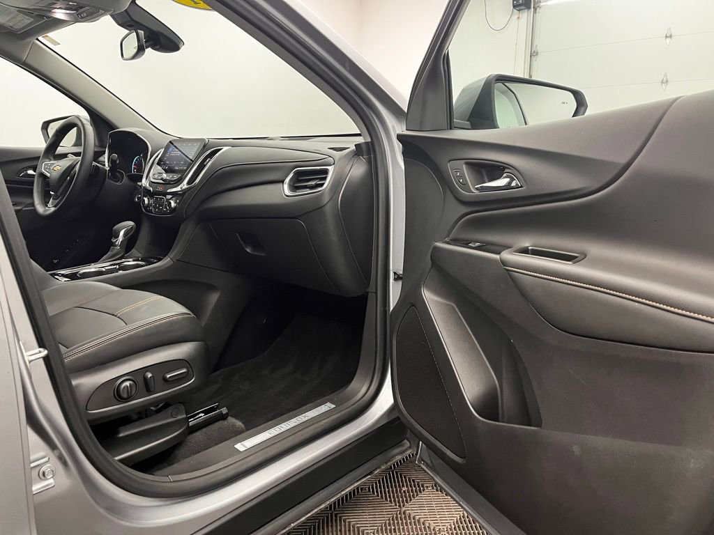 Used 2024 Chevrolet Equinox Premier image 27