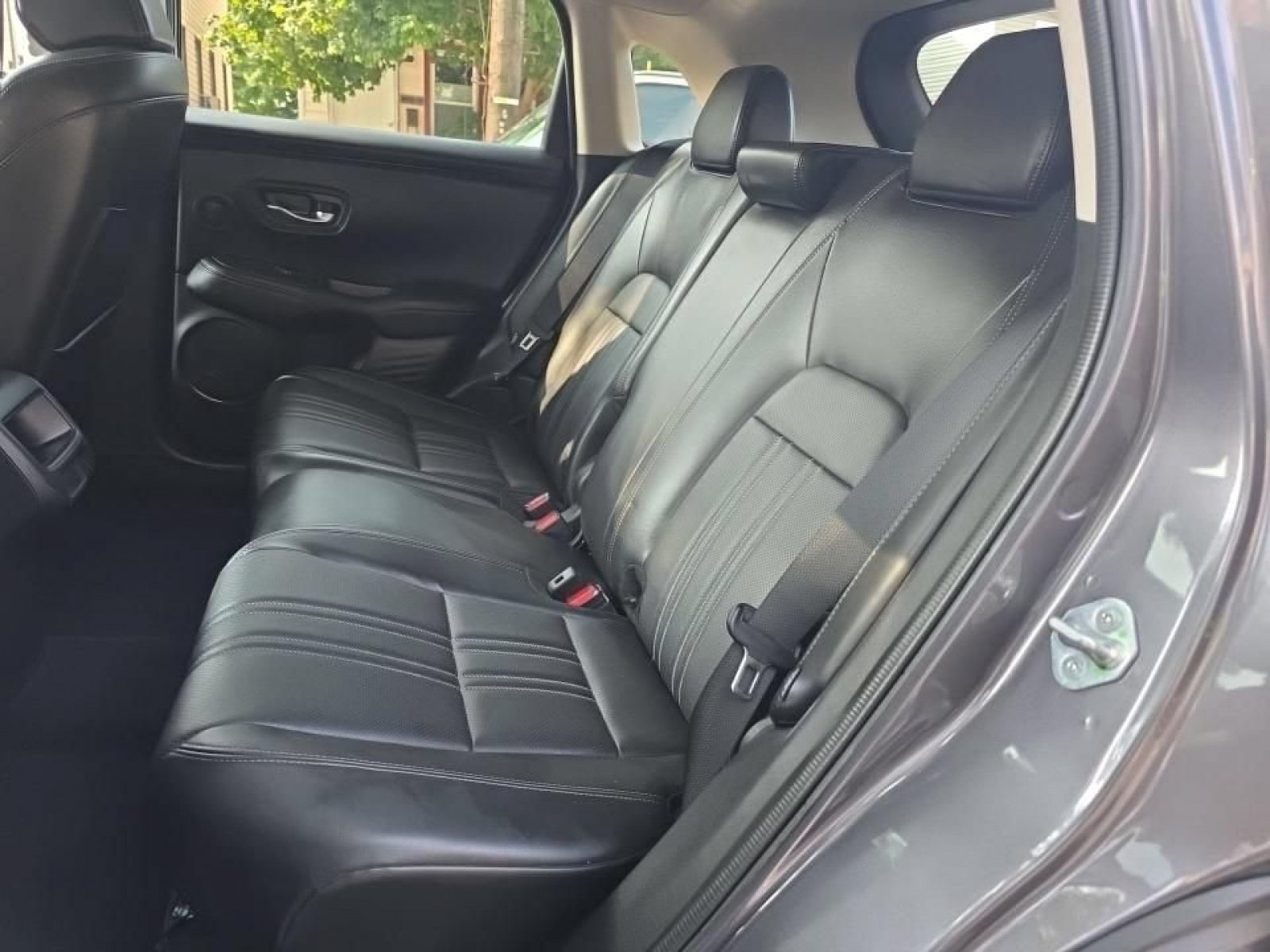 Used 2024 Honda HR-V EX-L image 12