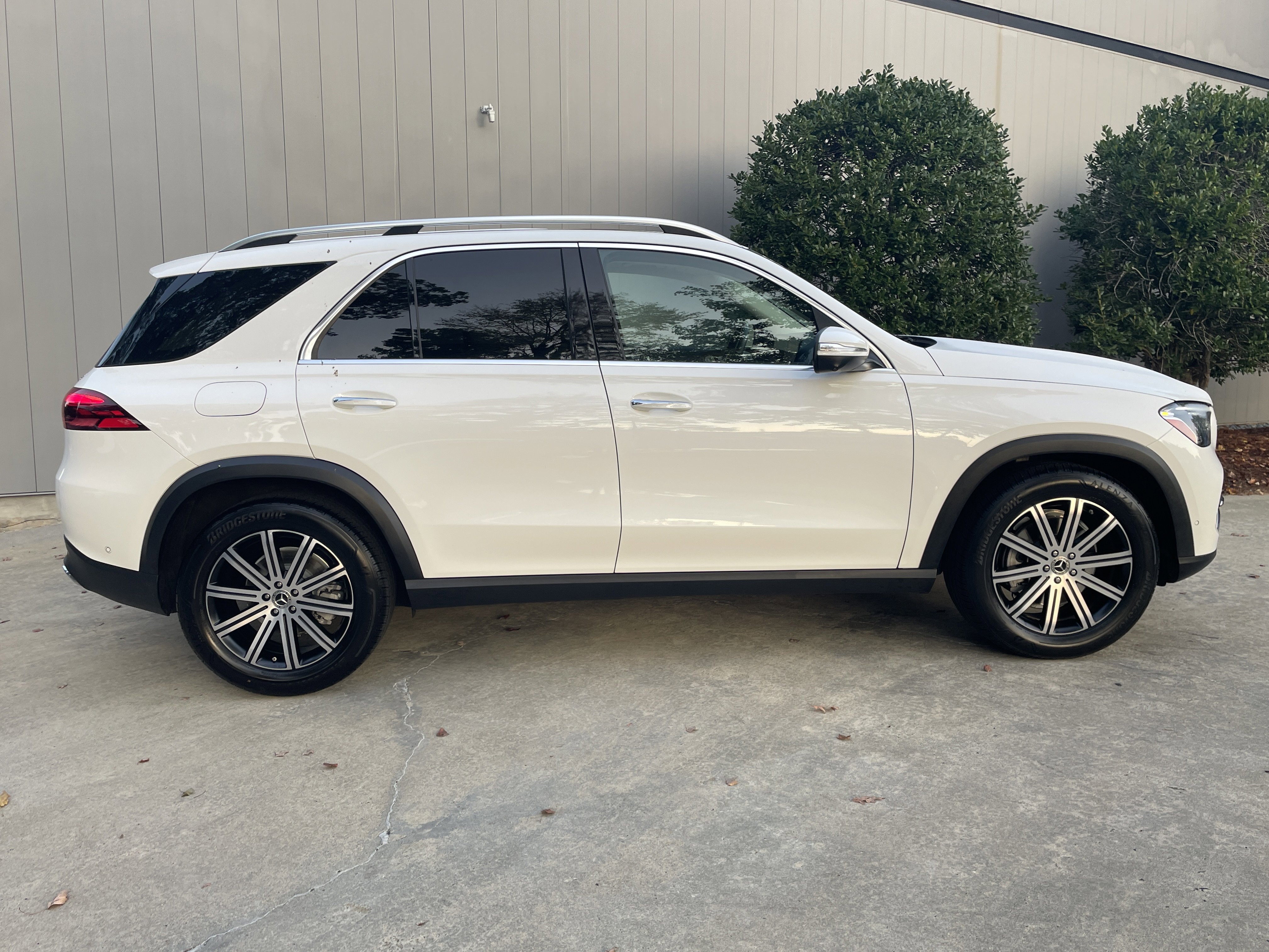 Used 2025 Mercedes-Benz GLE 350 4MATIC image 5
