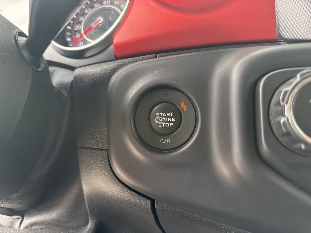 Used 2018 Jeep Wrangler Unlimited Rubicon AWD/4WD image 18