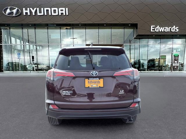 Used 2018 Toyota RAV4 LE image 6