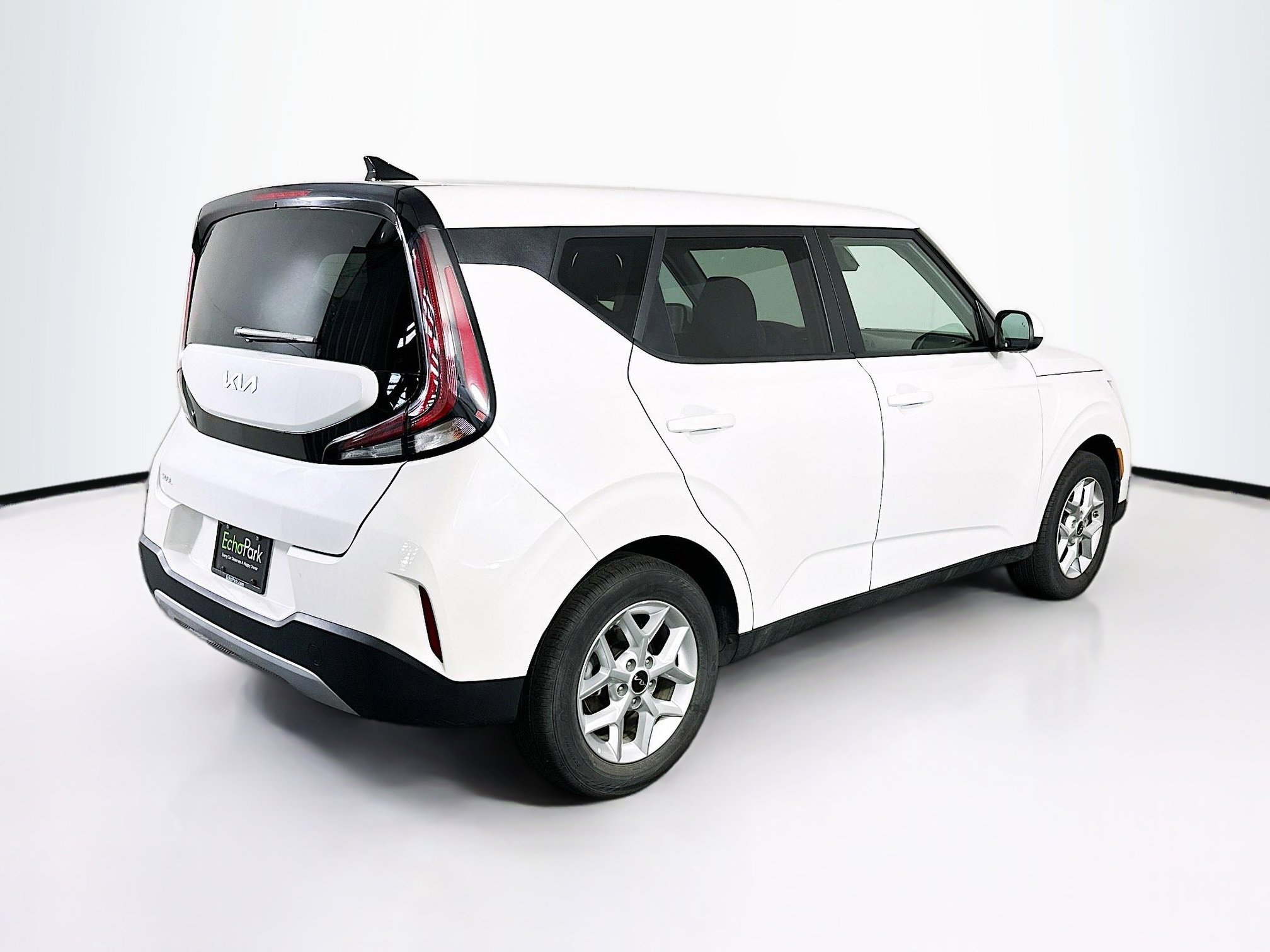 Used 2025 Kia Soul LX w/ LX Technology Package image 9