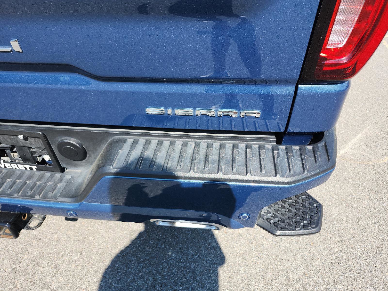 Used 2024 GMC Sierra 1500 Denali Ultimate image 5