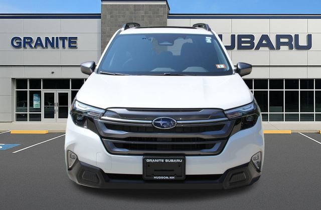 Used 2025 Subaru Forester Premium AWD/4WD image 5