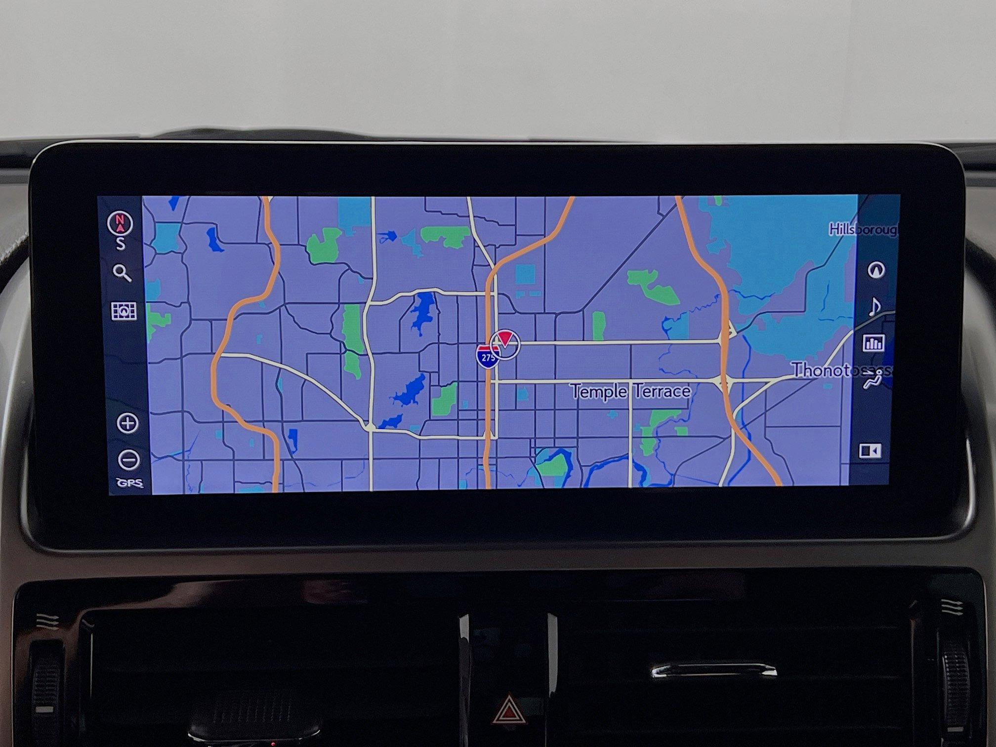 Used 2023 Lexus GX 460 Premium w/ Accessory Package image 27