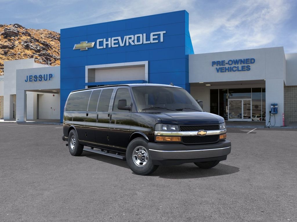 New 2026 Chevrolet Express 3500 LT RWD image 1