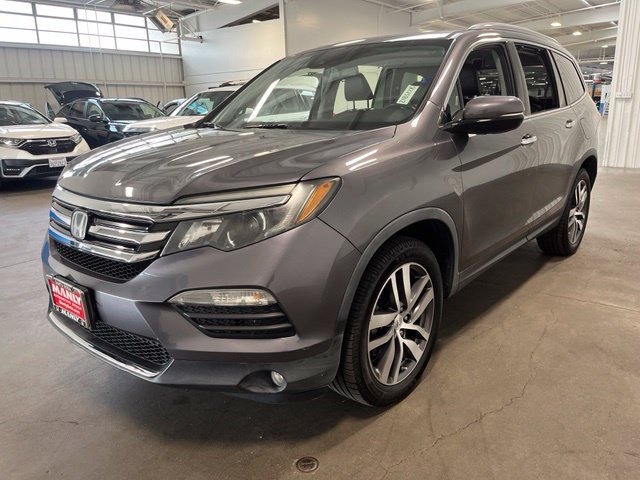 Used 2017 Honda Pilot Touring image 7