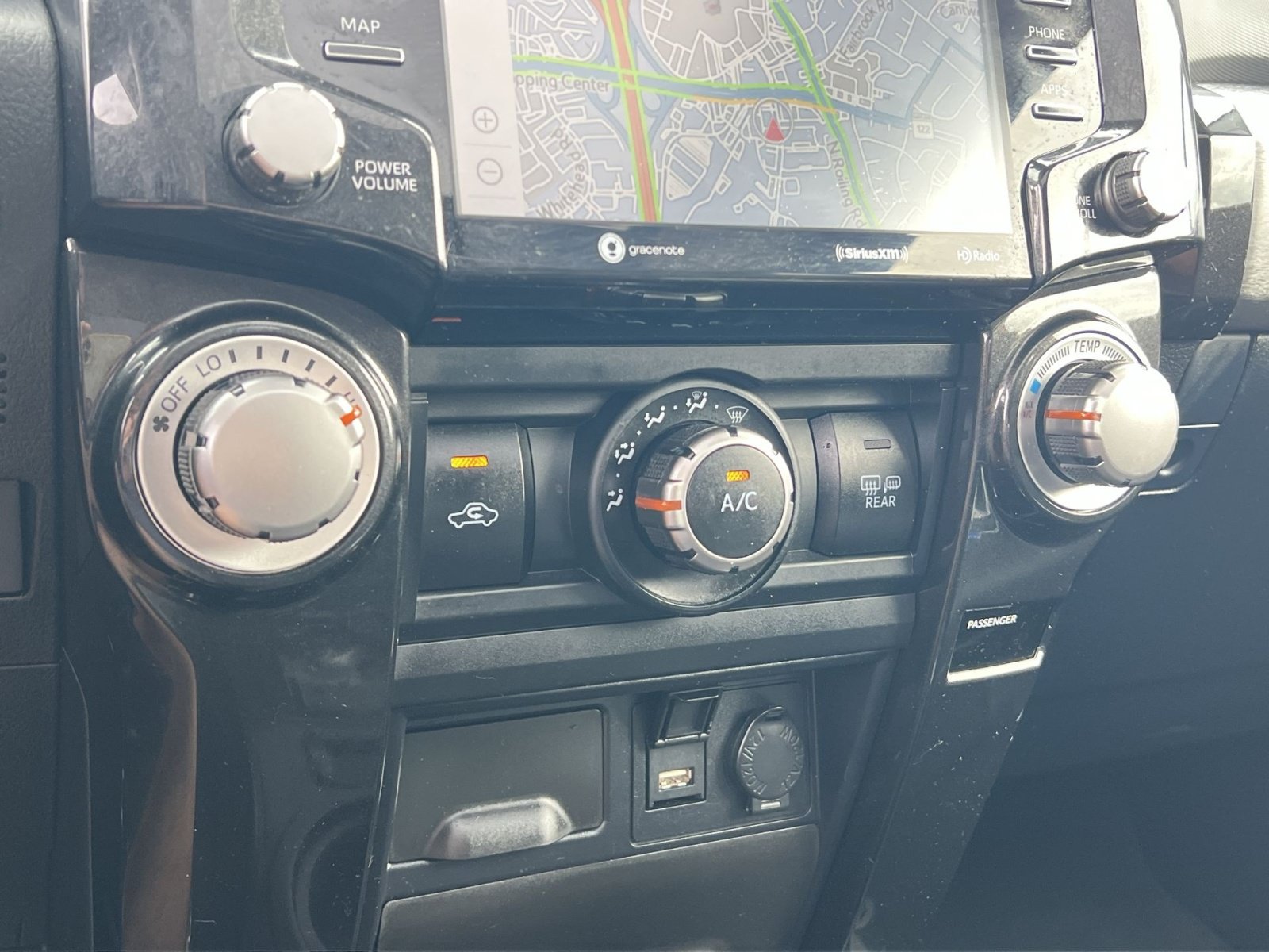 Used 2020 Toyota 4Runner Venture w/ Moonroof Package AWD/4WD image 21