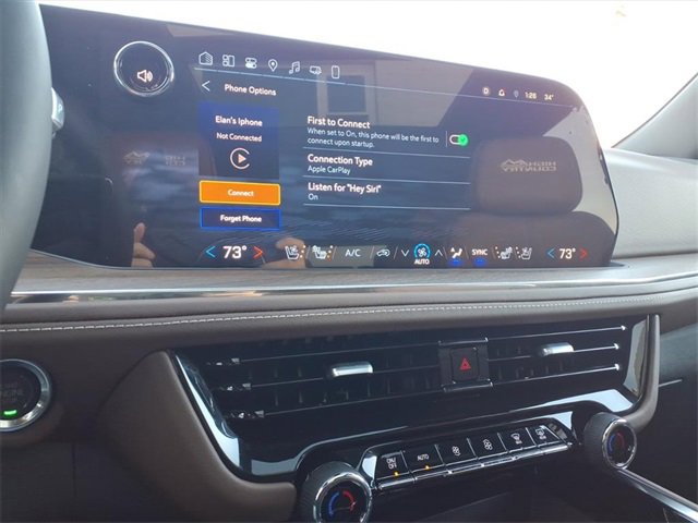 Used 2025 Chevrolet Suburban High Country image 15