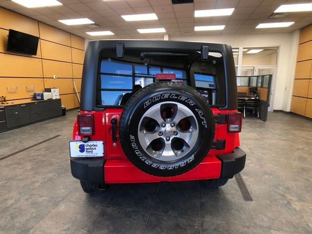 Used 2017 Jeep Wrangler Unlimited Sahara w/ Connectivity Group image 6