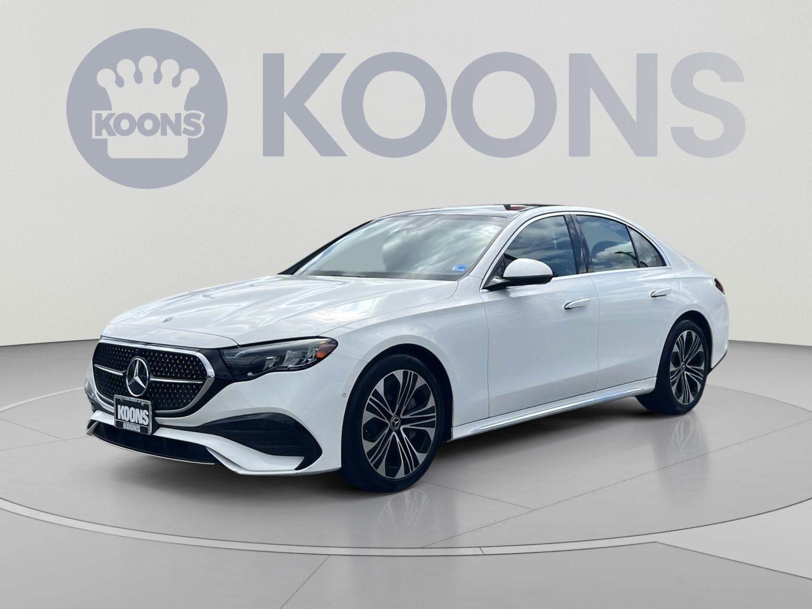 Used 2025 Mercedes-Benz E 450 4MATIC Sedan image 1