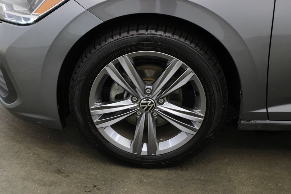 Used 2024 Volkswagen Jetta SE FWD image 26