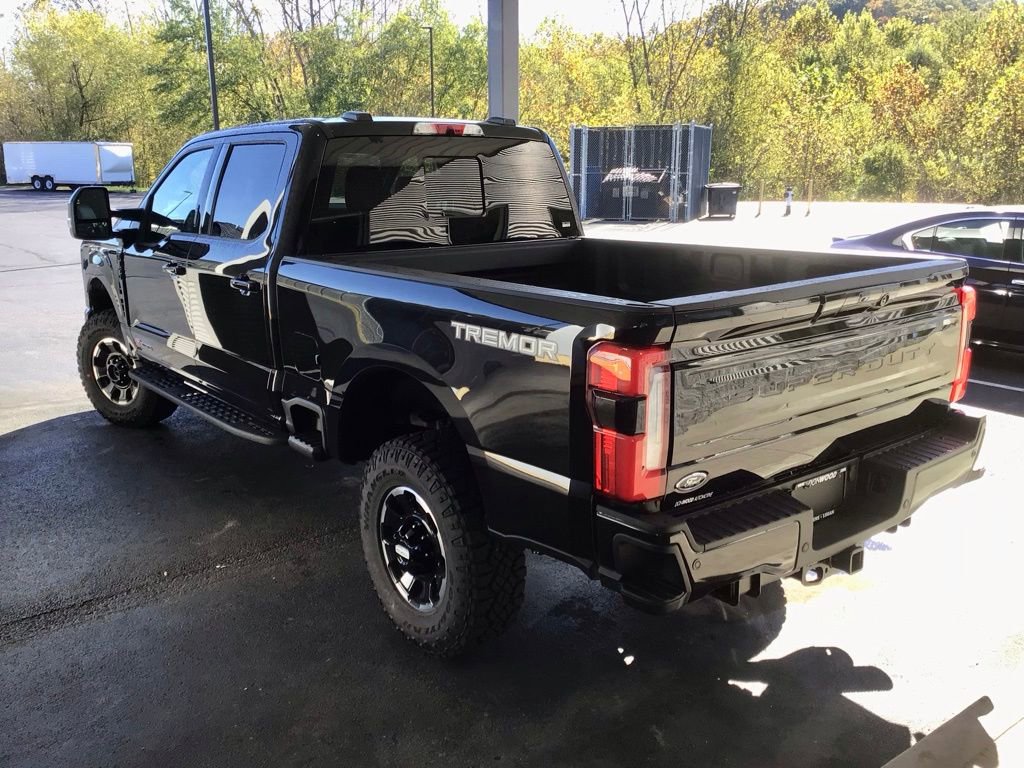 New 2026 Ford F350 Platinum w/ Tremor Off-Road Package image 8