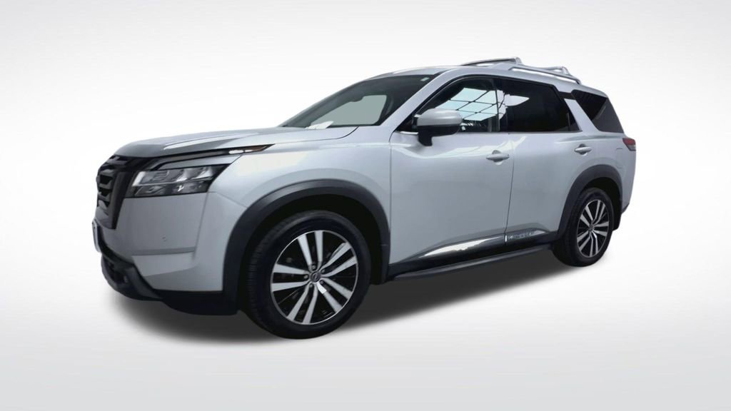 Used 2023 Nissan Pathfinder Platinum w/ Lighting Package (N93) AWD/4WD image 4