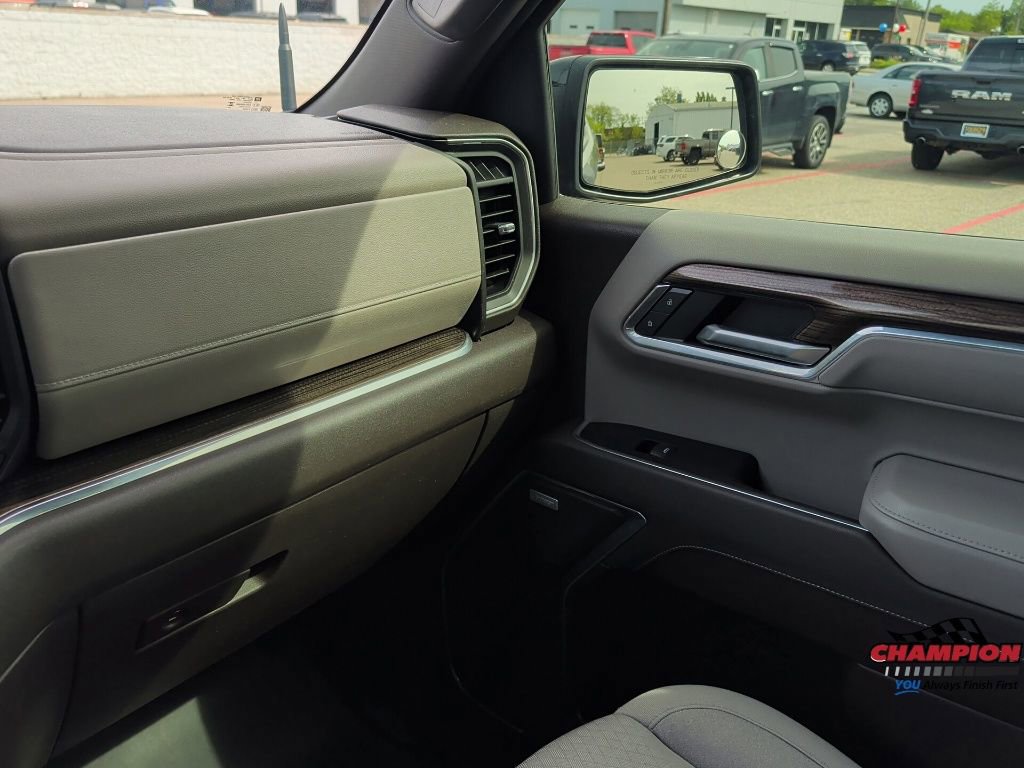 Used 2024 Chevrolet Silverado 1500 LT Trail Boss w/ Convenience Package II AWD/4WD image 21