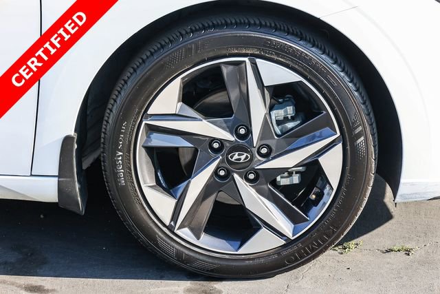 Certified 2023 Hyundai Elantra Limited image 9