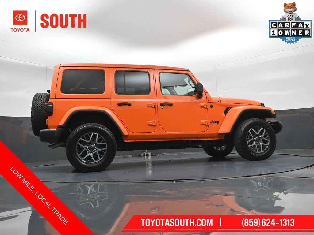 Used 2025 Jeep Wrangler Sahara w/ Technology Group AWD/4WD image 42