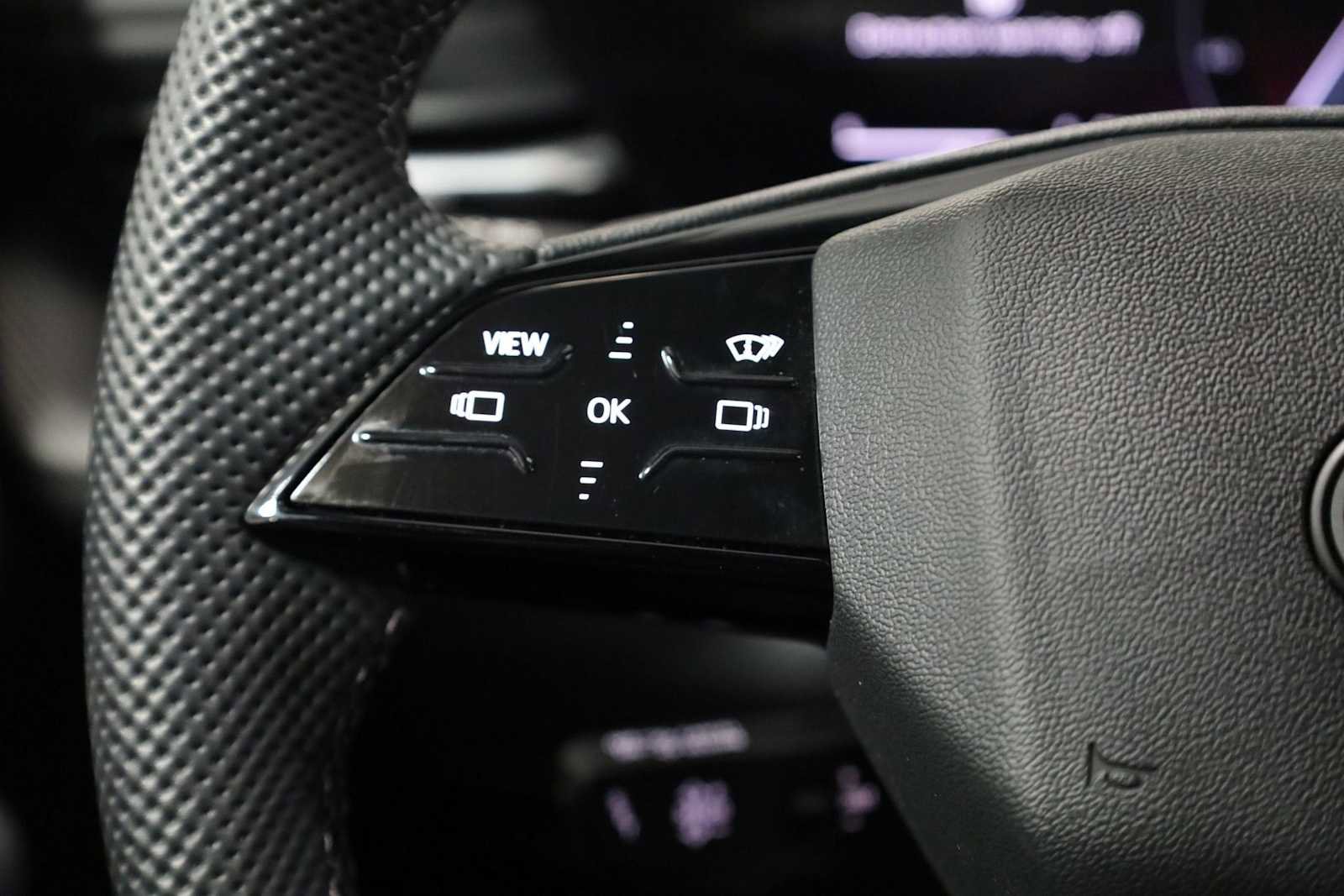 Certified 2025 Audi SQ5 Premium Plus w/ Premium Plus Package image 24