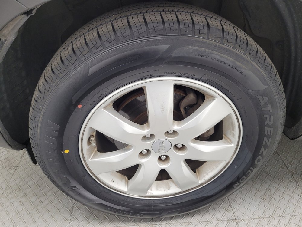 Used 2013 Kia Sorento LX w/ Convenience Pkg image 31