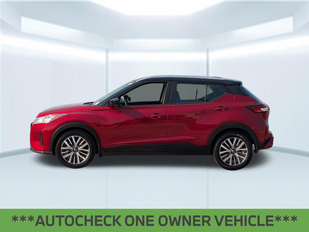 Used 2023 Nissan Kicks SV FWD image 2