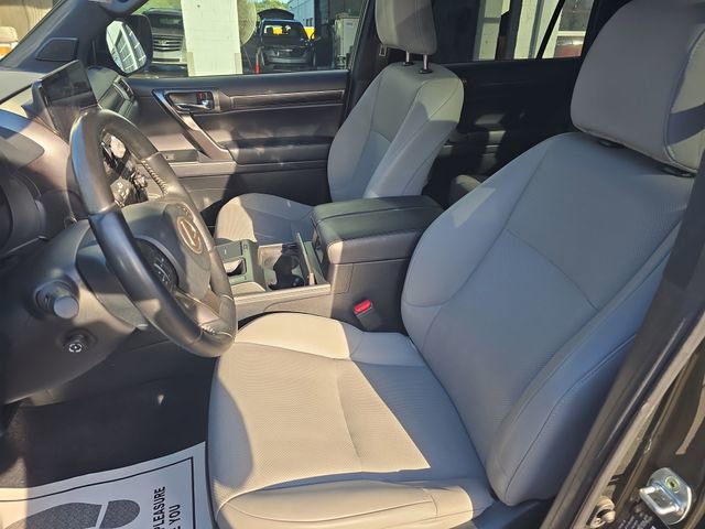 Used 2023 Lexus GX 460 w/ Black Line Special Edition AWD/4WD image 14