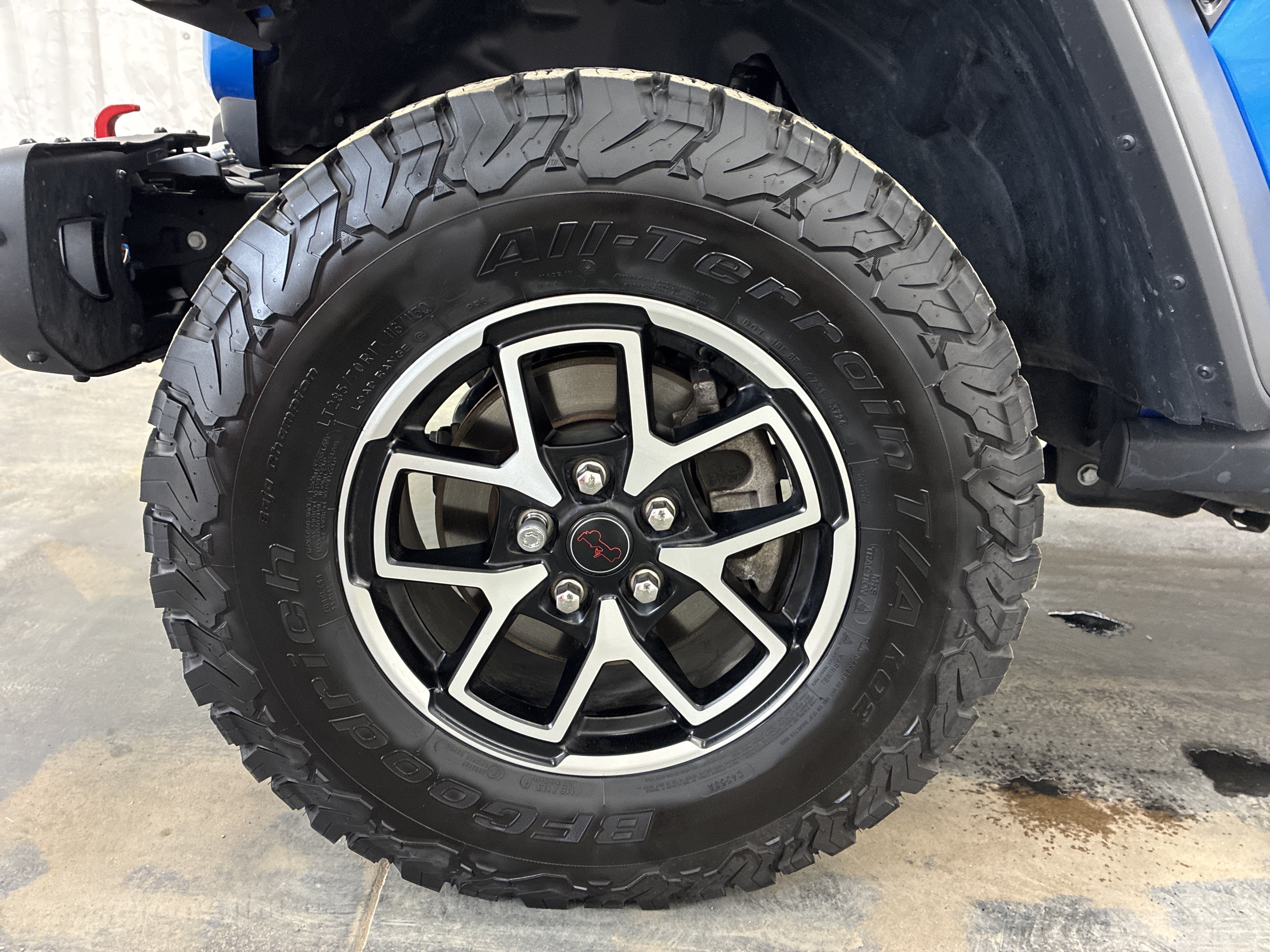Certified 2025 Jeep Wrangler Unlimited Rubicon w/ Safety Group AWD/4WD image 23