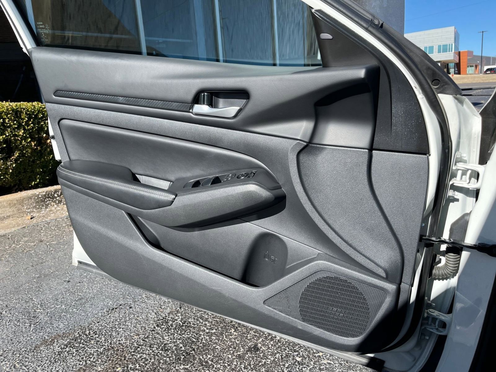 Used 2025 Nissan Altima 2.5 SV image 20