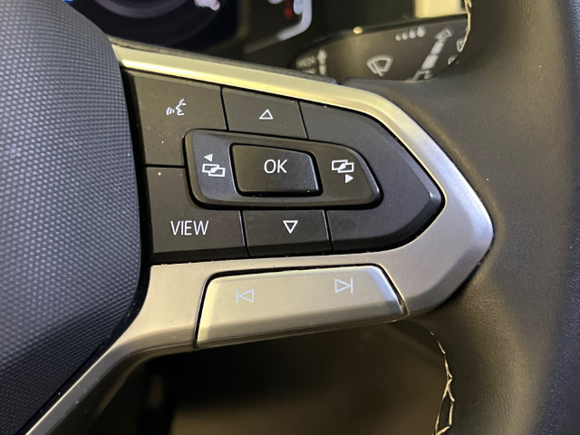 Certified 2023 Volkswagen Atlas Cross Sport SE FWD image 22