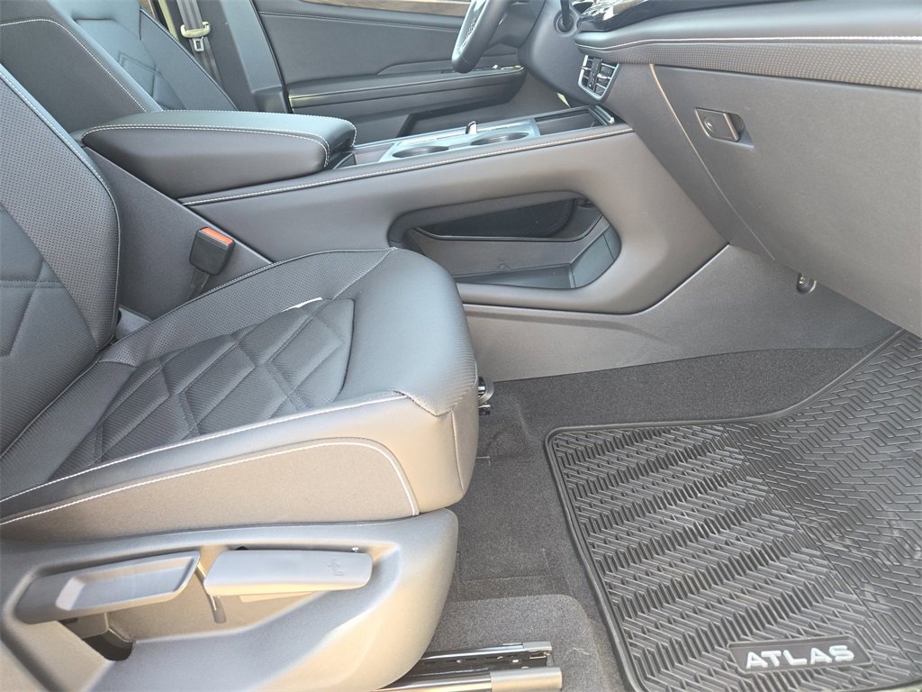 New 2026 Volkswagen Atlas SE image 11