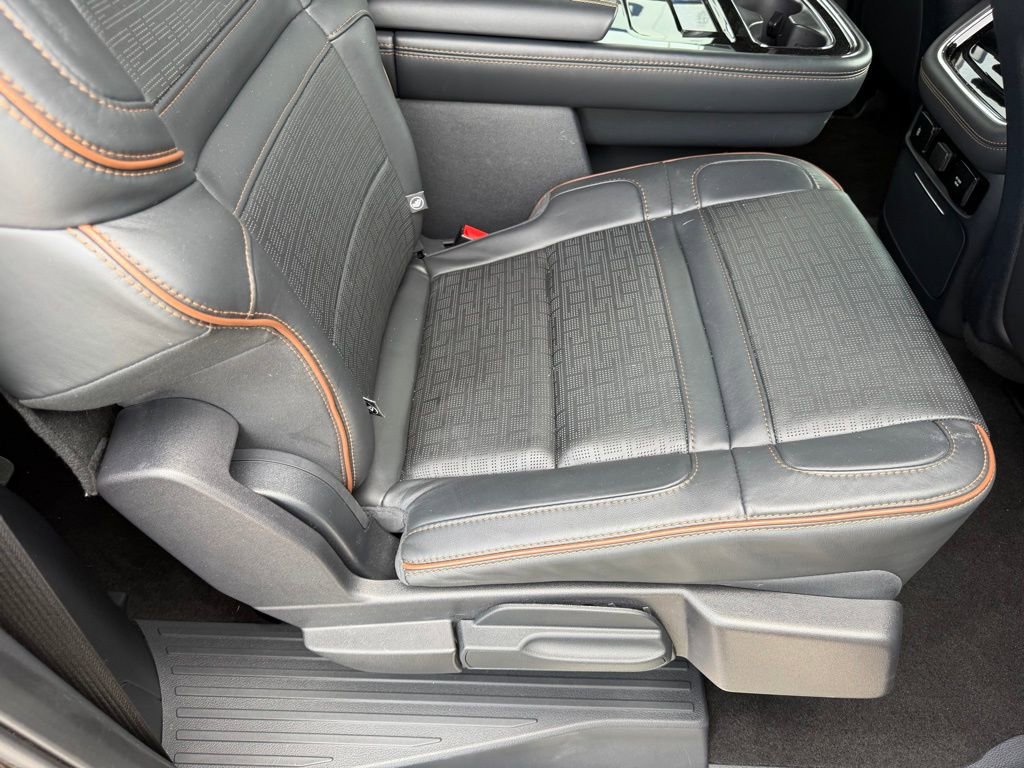 Used 2023 Lincoln Navigator L Black Label AWD/4WD image 19