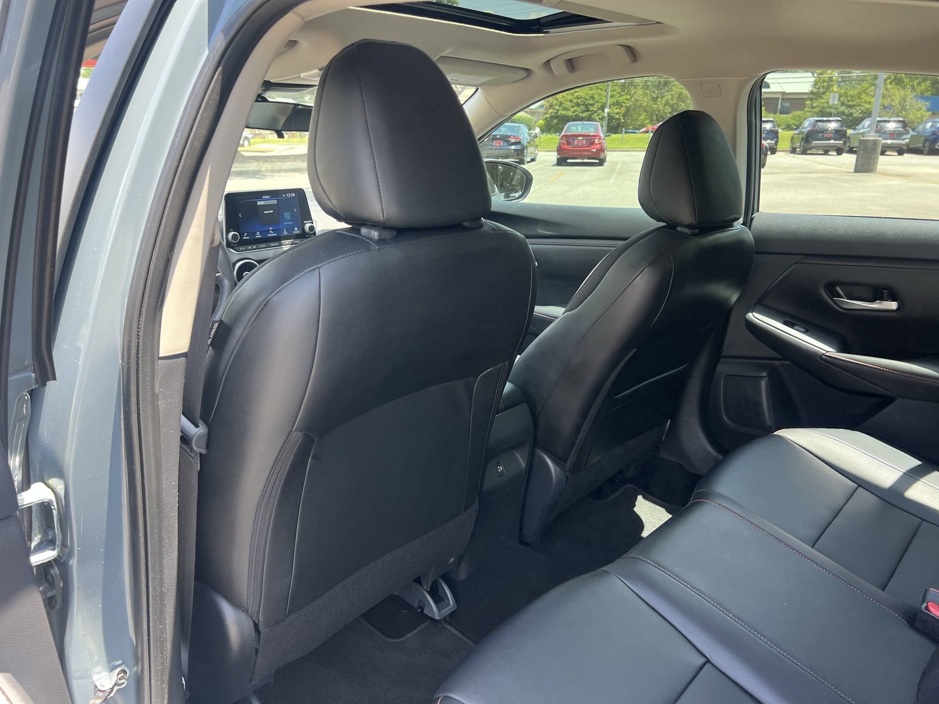 Used 2025 Nissan Sentra SR w/ SR Premium Package FWD image 19
