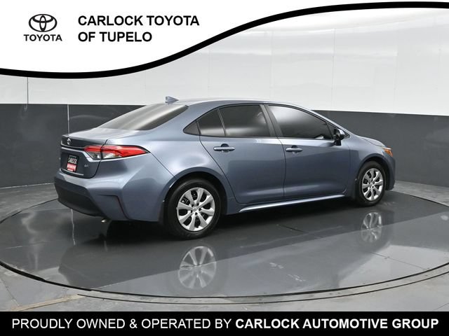 Used 2026 Toyota Corolla LE FWD image 3