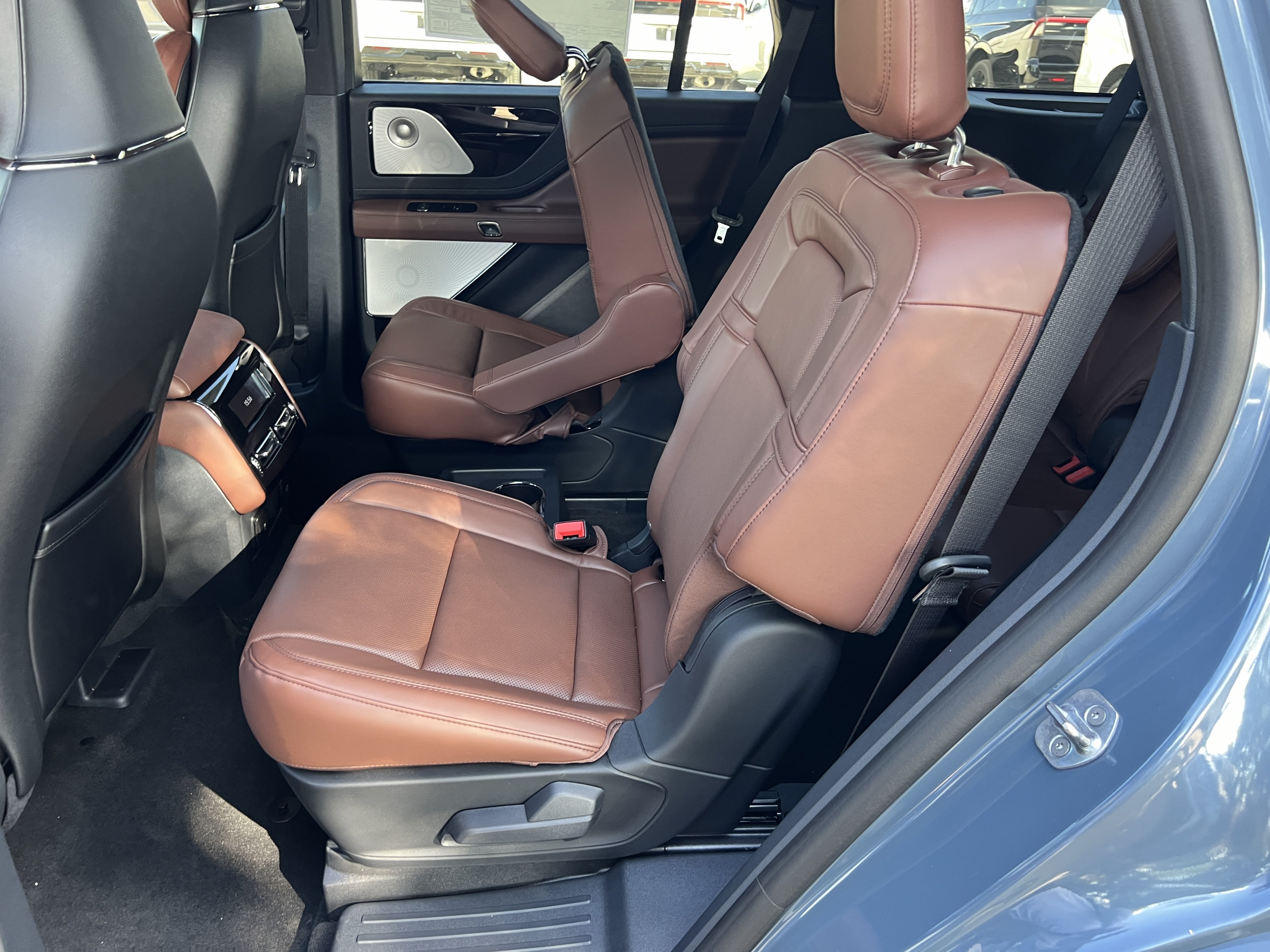 New 2026 Lincoln Aviator Reserve AWD/4WD image 24