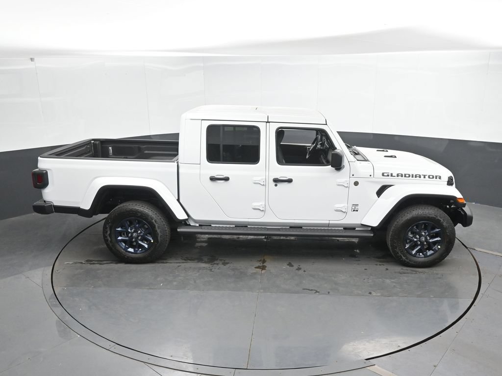 New 2026 Jeep Gladiator Sport AWD/4WD image 34