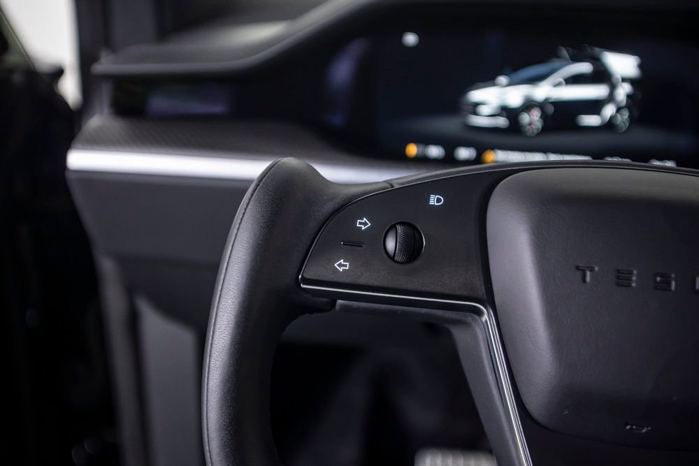 Used 2024 Tesla Model X Plaid image 38