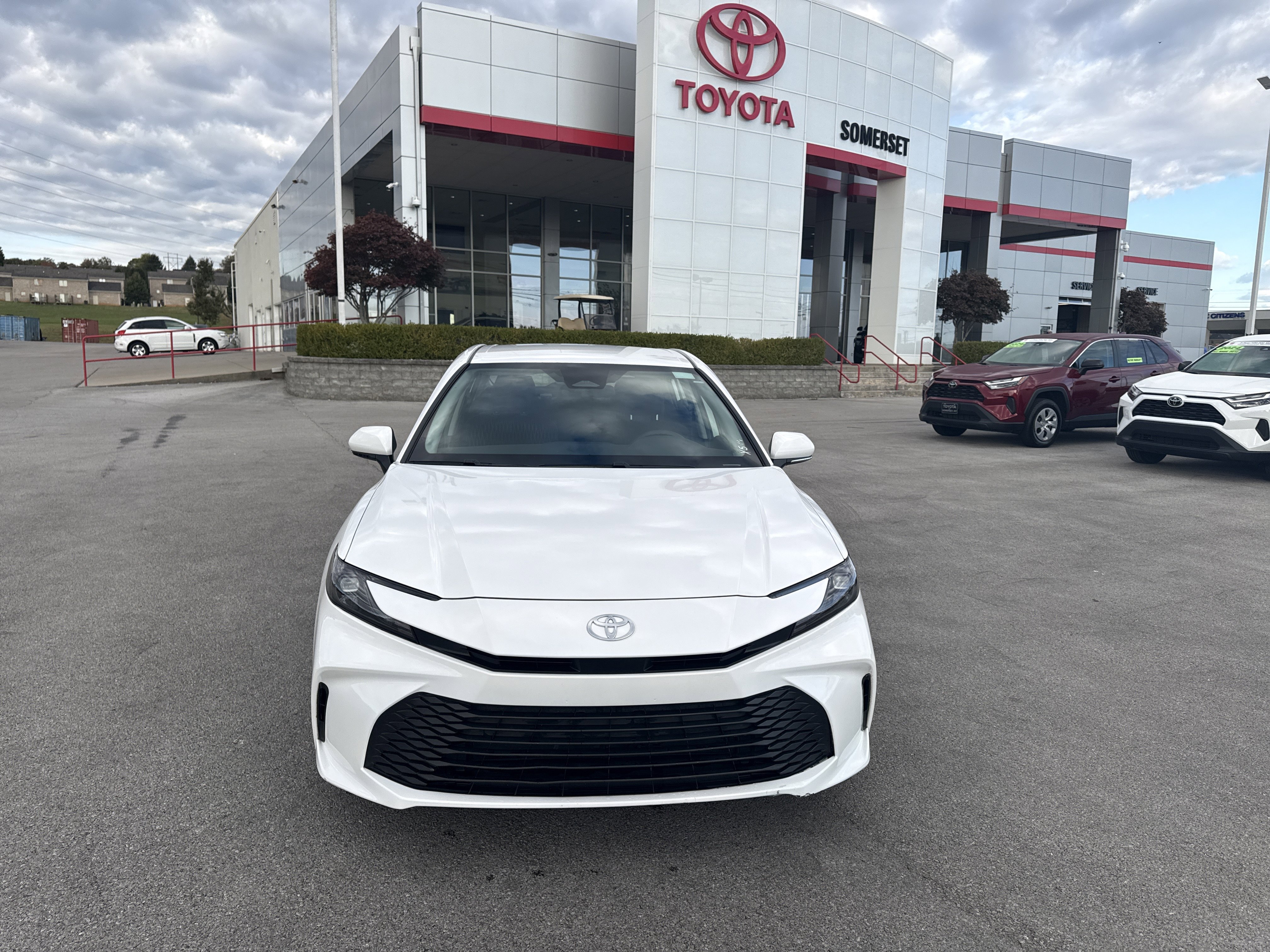 Used 2025 Toyota Camry LE image 8
