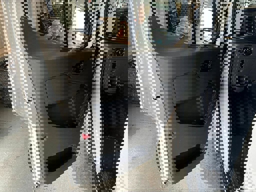 Used 2024 Ford Transit 350 XLT image 9